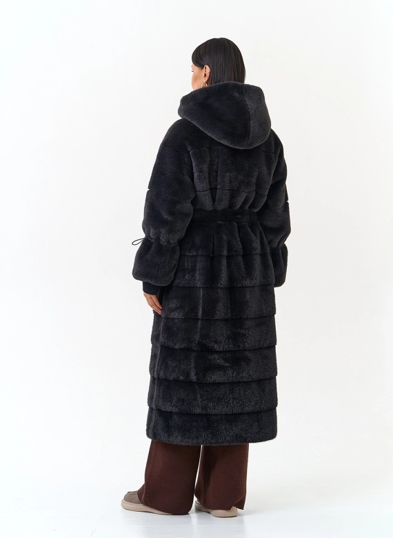 Женская шуба из эко меха с капюшоном фото