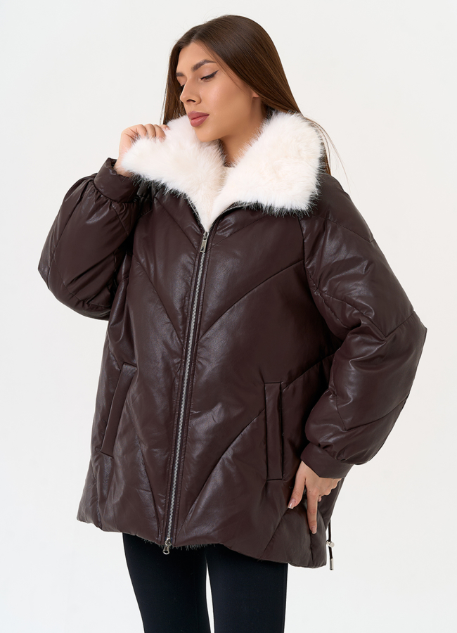 фото Женский пуховик из эко кожи коричневого цвета модель № 30712
