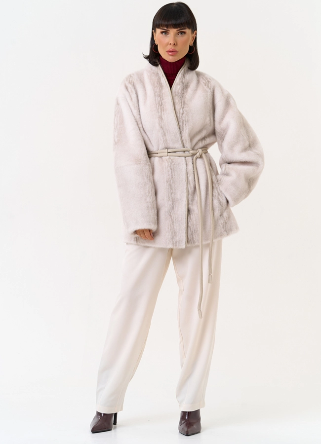 Светлая шуба из эко меха модель № 31523 в кредит