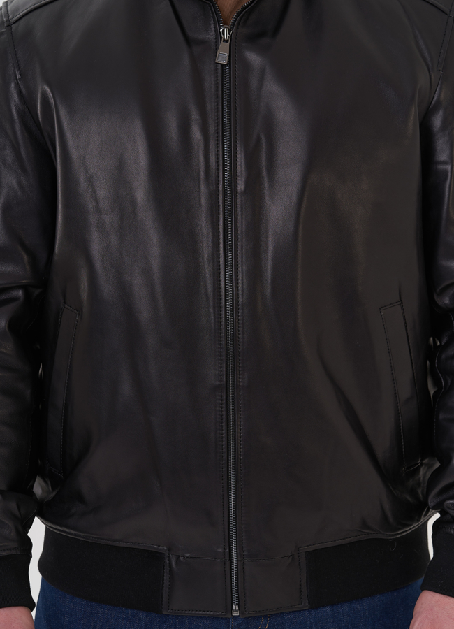 Кожаная куртка 