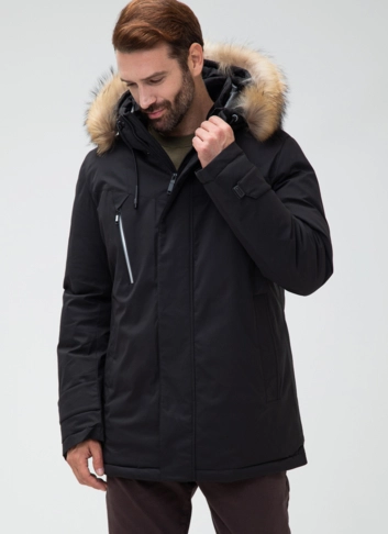 Мужской пуховик с капюшоном из меха енота