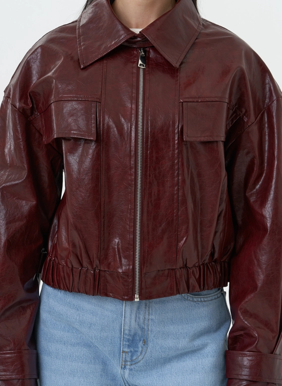 Куртка бомбер из эко кожи бордового цвета