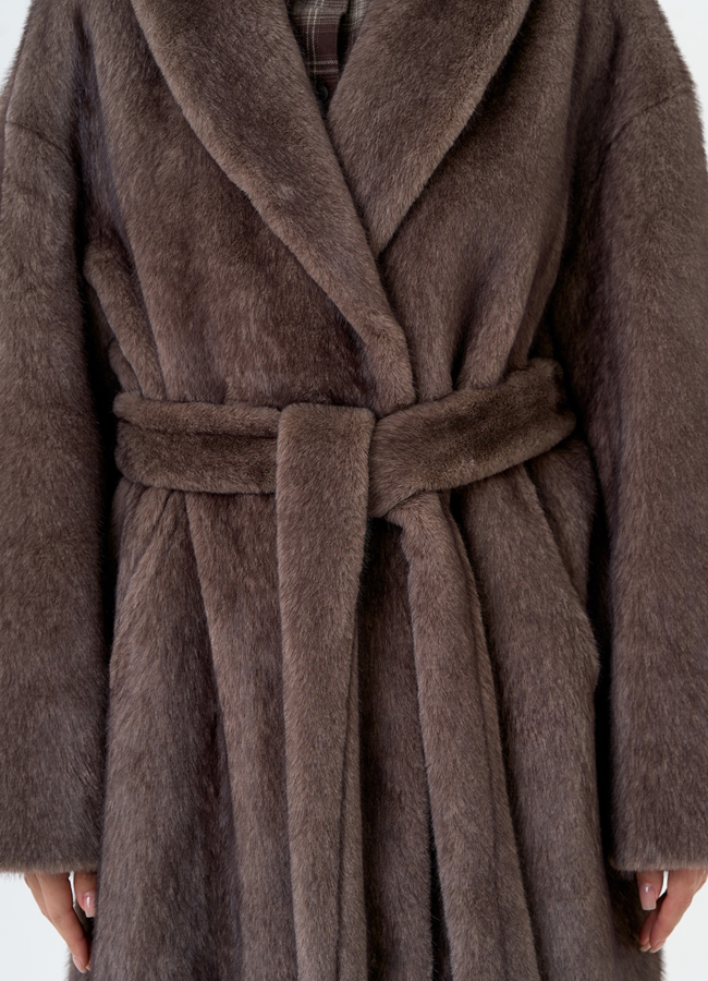 Женская шуба из эко меха с воротником шаль модель № 31502 универмаг малина