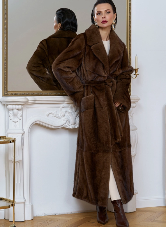 Длинная шуба из меха скандинавской норки